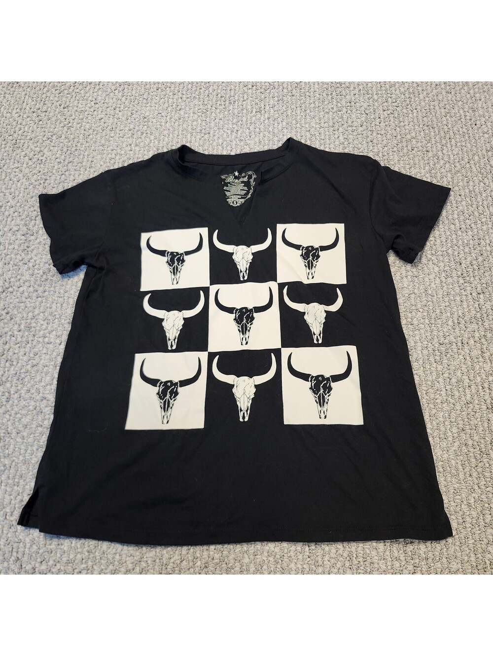 Blended Clothing Inc Black Graphic Bull Skull T-Shirt Size Small